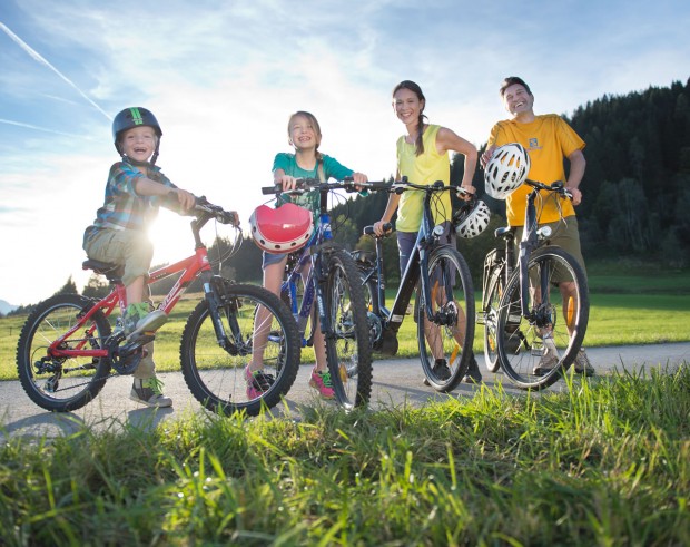 Radfahren mit der Familie © Flachau Tourismus