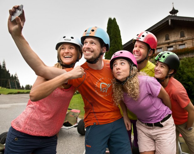 Spaßiges Selfie beim Mountaincart © Flachau Tourismus